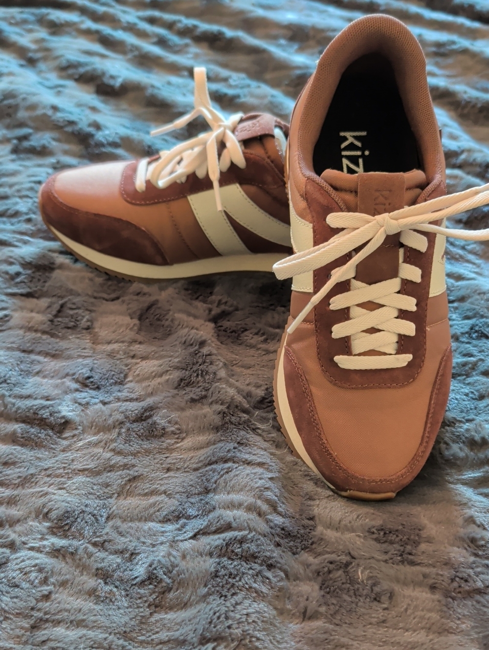 Kizik Hands Free Women's Milan Sneaker In Cappuccino Size 8